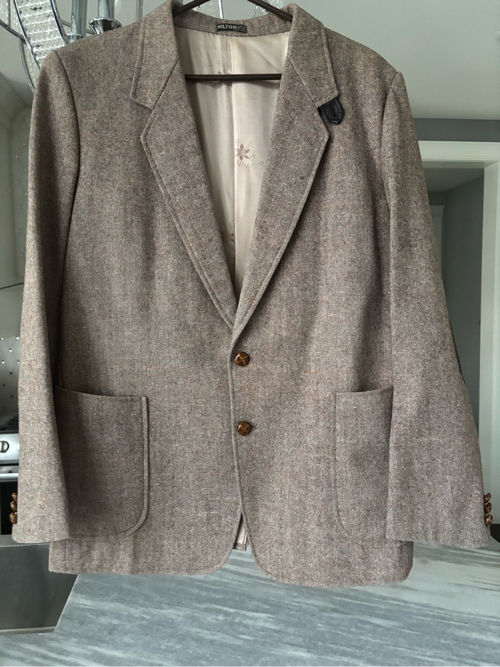 HILTON 793-1196 1970s hunting style tweeded sports coat, blazer wool custom-mad